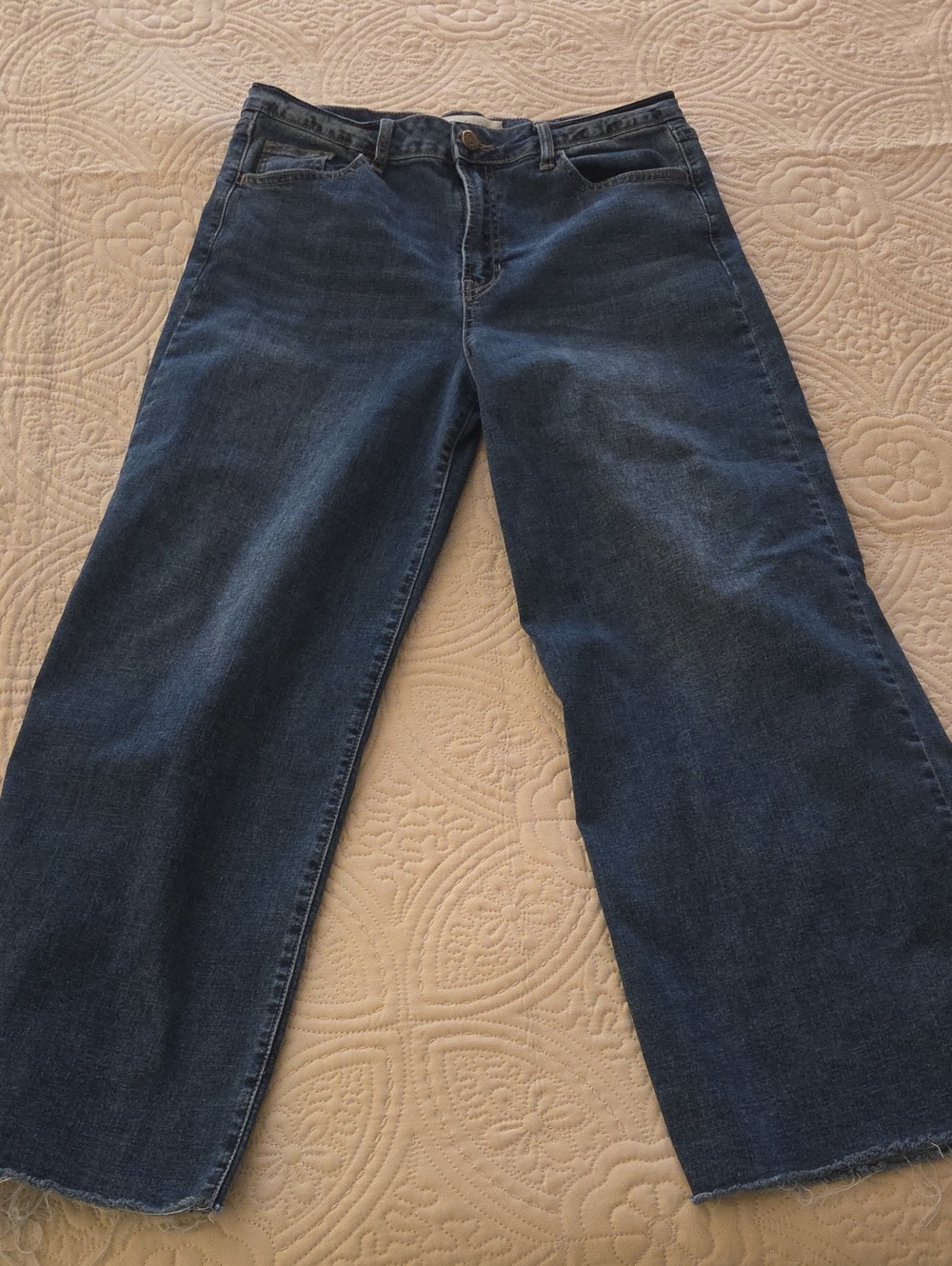 Indigo Wide-Leg Women's Jeans in Dark Blue Wash